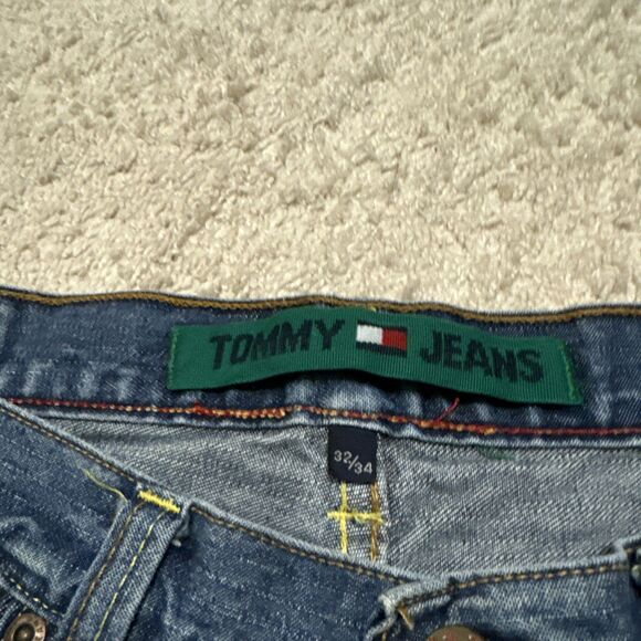 VINTAGE 90s Paper Tag Tommy Hilfiger Jeans Dark Wash Cut Off Jeans 32 Baggy Logo - Picture 3 of 7
